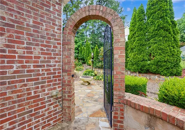 5th image of 360 Oak Ter, Alpharetta, GA 30009 | MLS# 7793309