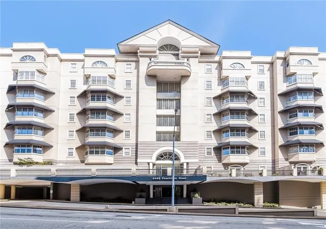 Condominium at 2499 Peachtree Rd Ne #606, Atlanta, GA 30305 | MLS# 5751400 |  | Sold on 2016-11-04