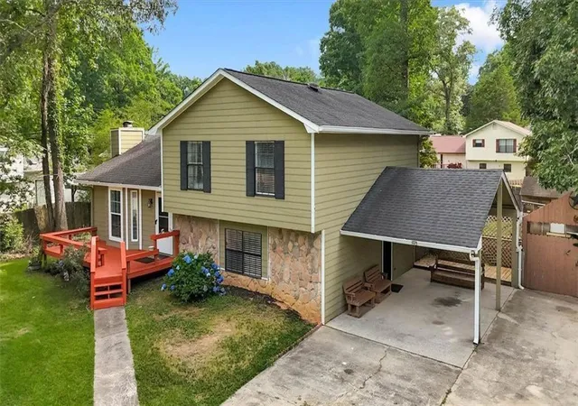3rd image of 270 Amberwood Dr Nw, Lawrenceville, GA 30044 | MLS# 7790970