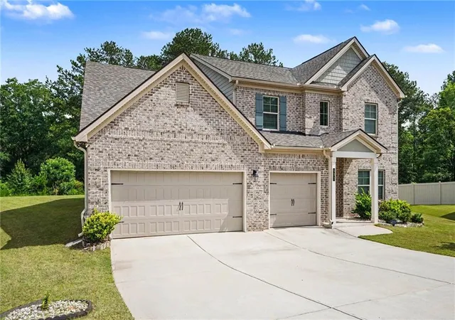 Photo 2 of Single family home for sale at 521 Redchurch Dr, Mcdonough, GA 30252 | MLS# 7796652 | Listing updated on 2026-08-26
