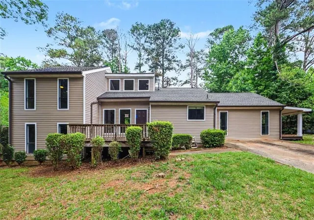 Photo 1 of Sale Pending at 6742 Oakland Dr, Douglasville, GA 30135 | MLS# 7804473 | Listing updated on 2026-08-20