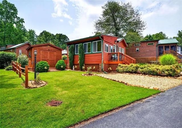 Photo 3 of Sale Pending at 19 Wapiti Ln, Cleveland, GA 30528 | MLS# 7814483 | Listing updated on 2026-09-20