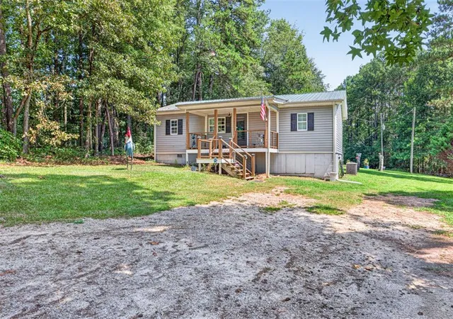 Photo 2 of Single family home for sale at 266 Pleasant Hill Church Rd Se, Winder, GA 30680 | MLS# 7829299 | Listing updated on 2026-08-29