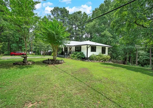 Homes for sale in Cartersville, GA | 62 Valley View Dr, Cartersville, GA 30121 | MLS# 7793481