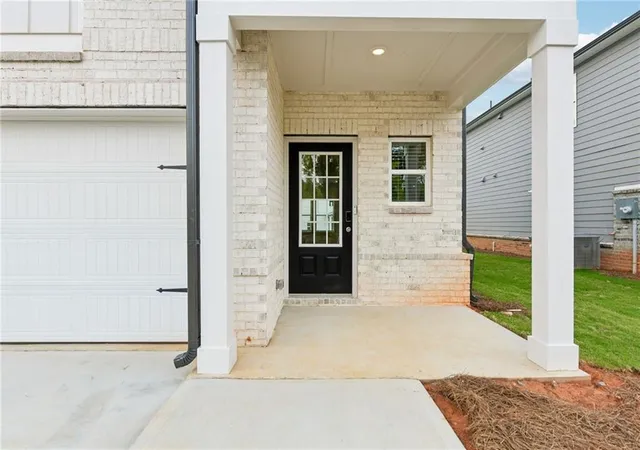Homes for sale in Lawrenceville, GA | 2163 Martin Spring Bnd, Lawrenceville, GA 30045 | MLS# 7777713