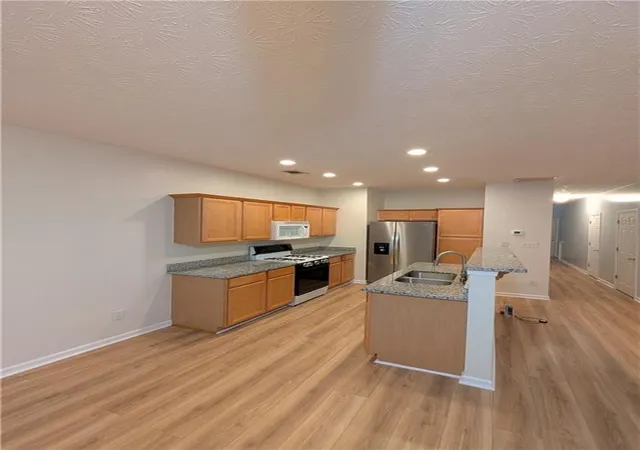 Photo 3 of Townhouse for sale at 751 Brookside Parc Ln, Avondale Estates, GA 30002 | MLS# 7826709 | Listing updated on 2026-09-15