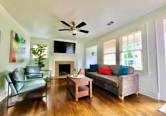 1st image of 1267 Holly St Nw, Atlanta, GA 30318 | MLS# 7764018