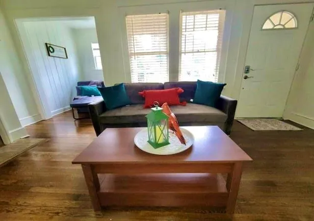 5th image of 1267 Holly St Nw, Atlanta, GA 30318 | MLS# 7764018