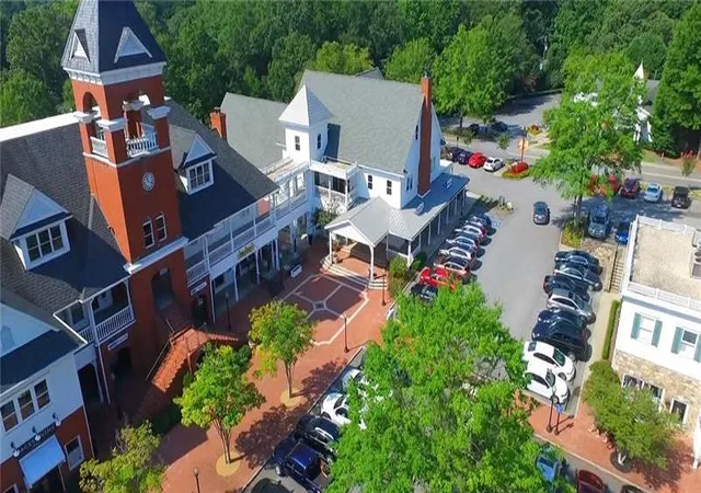 2nd image of 3280 Stillhouse Ln Se, Atlanta, GA 30339