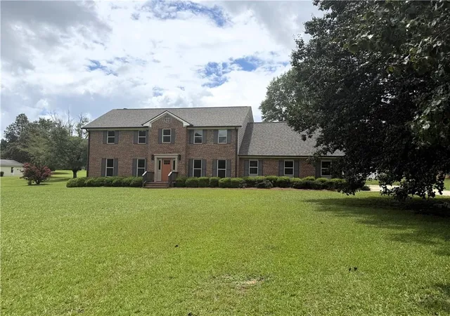 Photo 1 of Sale Pending at 910 Kite Lake Trl, Fayetteville, GA 30214 | MLS# 7755544 | Listing updated on 2026-08-23
