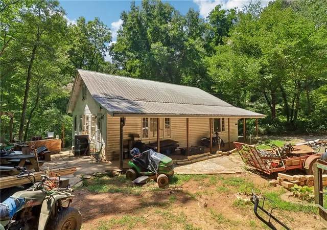 Photo 3 of Single family home for sale at 1442 S Main St, Jasper, GA 30143 | MLS# 7811819 | Listing updated on 2026-08-29