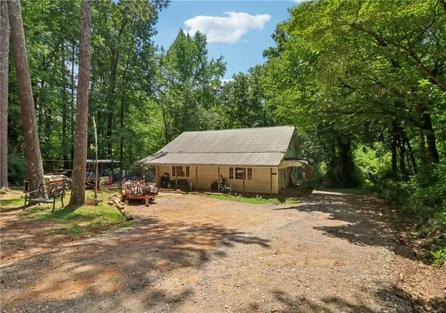 Photo 4 of Single family home for sale at 1442 S Main St, Jasper, GA 30143 | MLS# 7811819 | Listing updated on 2026-08-29