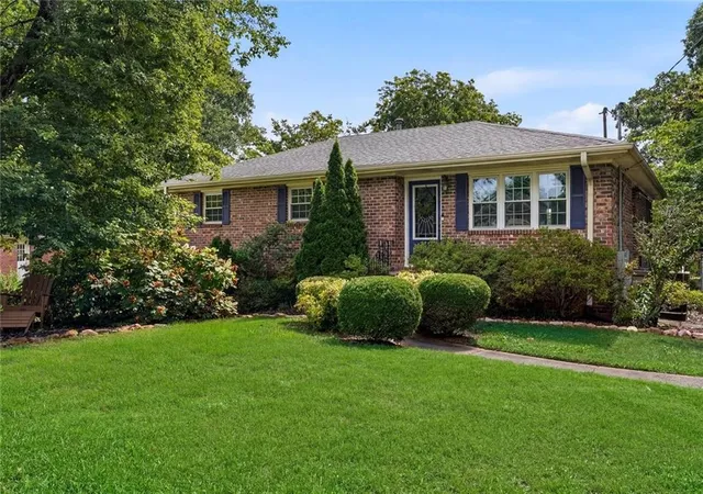 image of 3401 Emerson St Se, Smyrna, GA 30082 | MLS# 7789914