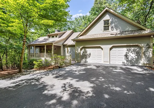 Photo 1 of Single family home for sale at 158 Canacaught Pl, Jasper, GA 30143 | MLS# 7798792 | Listing updated on 2026-08-29