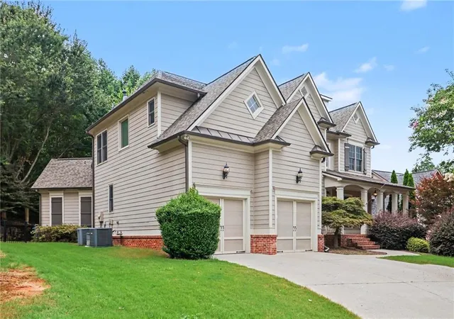 Photo 1 of Single family home for sale at 1762 Country Wood Dr, Hoschton, GA 30548 | MLS# 7807494 | Listing updated on 2026-10-04