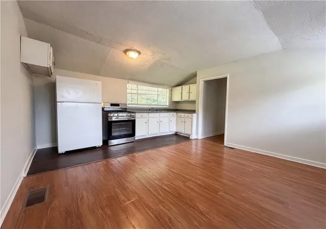 4th image of 1396 Pine Dr, Atlanta, GA 30349 | MLS# 7776518