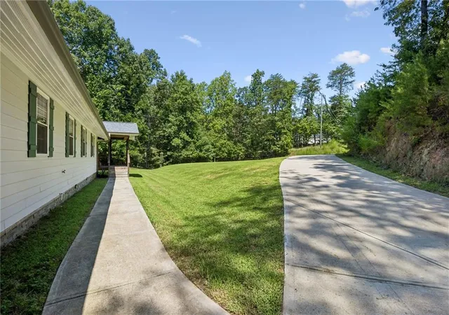 Photo 3 of Single family home for sale at 6113 Grant Ford Rd, Gainesville, GA 30506 | MLS# 7828887 | Listing updated on 2026-09-12