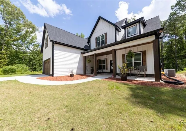 image of 181 S Chattahoochee Dr S, Hogansville, GA 30230 | MLS# 7738146