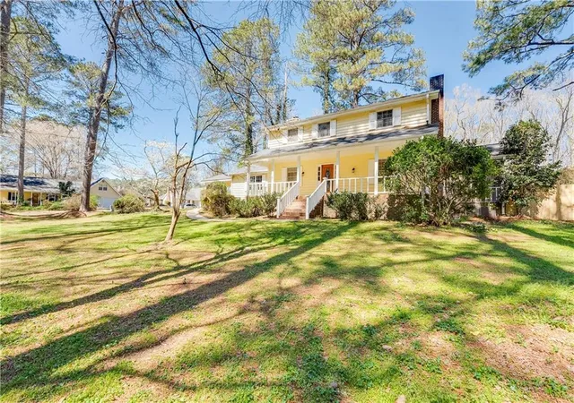 2nd image of 5074 Lake Forest Dr Se, Conyers, GA 30094 | MLS# 7737847