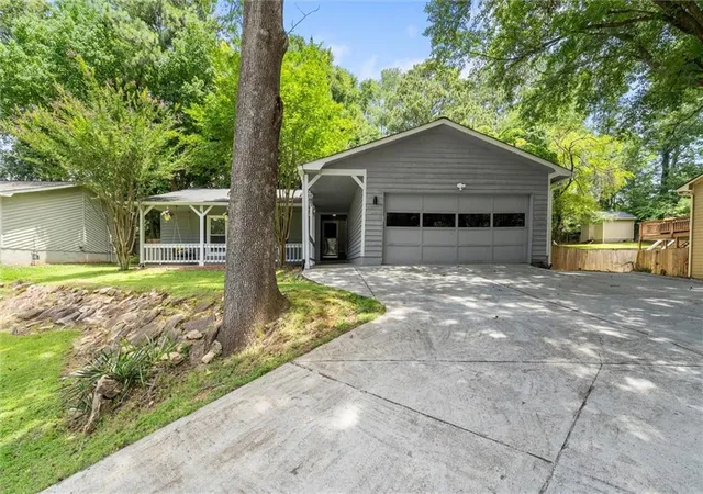 2nd image of 745 Waterbrook Ter, Roswell, GA 30076 | MLS# 7794795