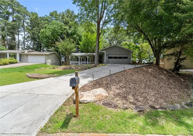 4th image of 745 Waterbrook Ter, Roswell, GA 30076 | MLS# 7794795