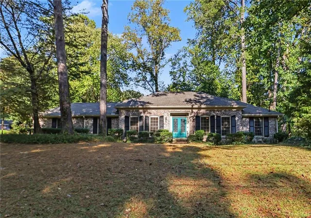 Photo 1 of Single family home for sale at 2027 Gainsborough Dr, Atlanta, GA 30341 | MLS# 7854195 | Listing updated on 2026-10-27