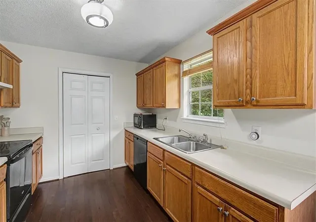 4th image of 28 Autumn Ridge Dr, Euharlee, GA 30145 | MLS# 7818363