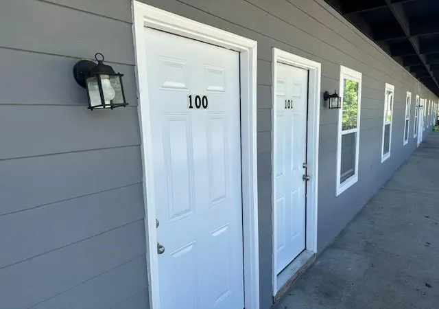 Photo 2 of Multi family home for sale at 432 4th Avenue, Dalton, GA 30721 | MLS# 7704189 | Listing updated on 2026-08-31