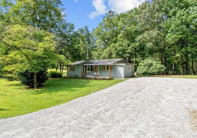 2nd image of 1229 Georgia Ave, Bremen, GA 30110 | MLS# 7814506