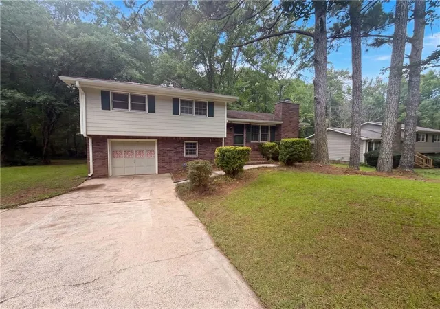 Photo 1 of Sale Pending at 3318 Ben Hl St Sw, Marietta, GA 30008 | MLS# 7822047 | Listing updated on 2026-09-12