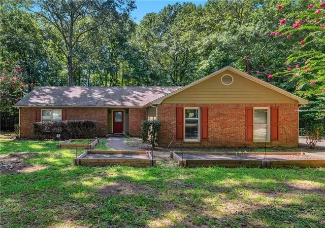 Photo 1 of Single family home for sale at 351 Waterford Dr, Jonesboro, GA 30238 | MLS# 7856615 | Listing updated on 2026-10-27