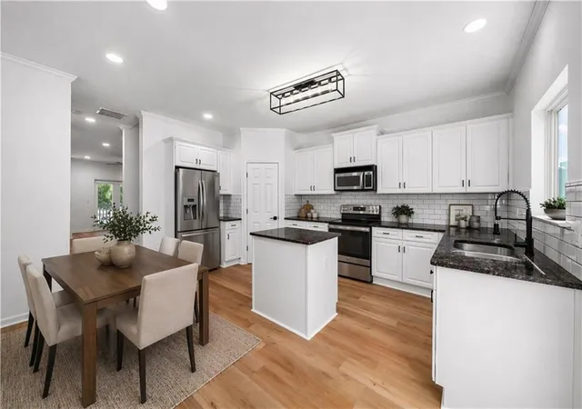 Photo 2 of Townhouse for sale at 1232 Liberty Pkwy Nw, Atlanta, GA 30318 | MLS# 7759527 | Listing updated on 2026-08-02