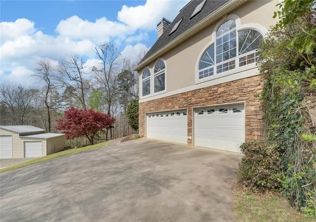 2nd image of 3256 Long Branch Rd, Dahlonega, GA 30533 | MLS# 7741235