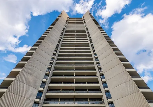 2nd image of 2660 Peachtree Rd NW, Atlanta, GA 30305