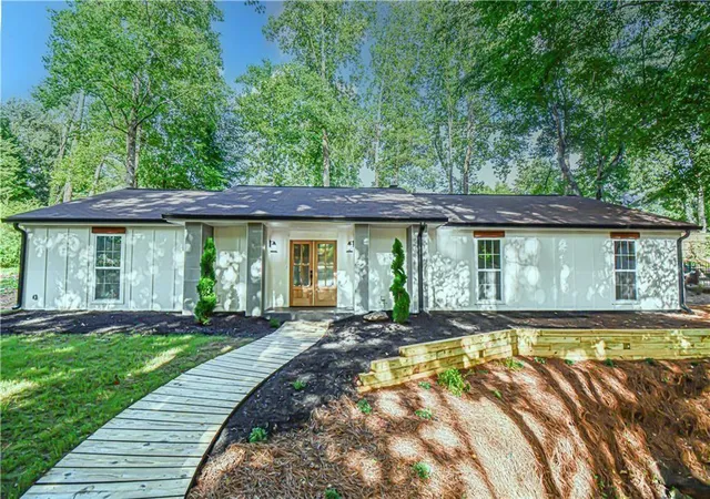 1st image of 776 Fairfield Dr, Marietta, GA 30068 | MLS# 7786543