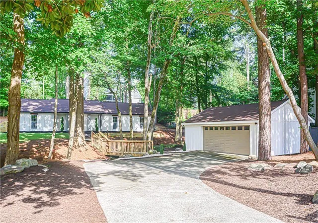 4th image of 776 Fairfield Dr, Marietta, GA 30068 | MLS# 7786543