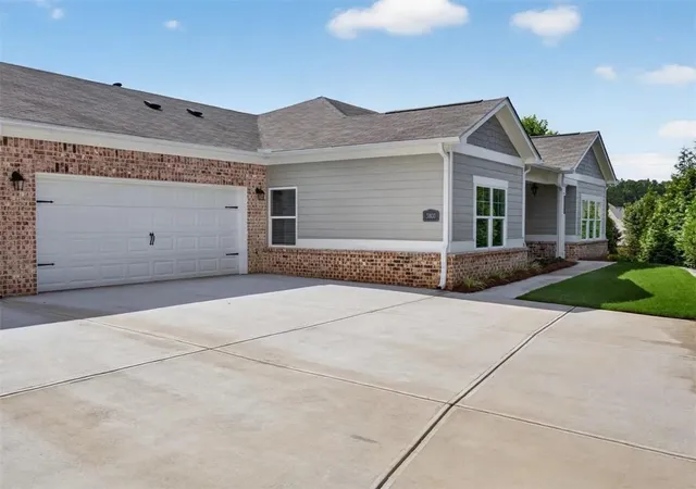 Photo 3 of Townhouse for sale at 3800 Shelleydale Dr, Powder Springs, GA 30127 | MLS# 7808446 | Listing updated on 2026-09-01