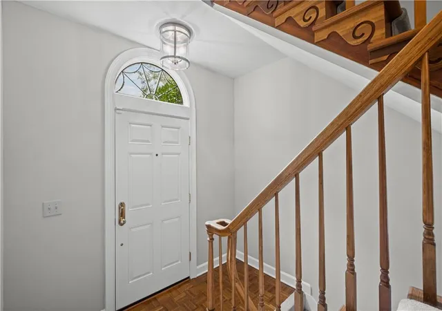 Photo 4 of Townhouse for sale at 9005 Niblick Dr, Johns Creek, GA 30022 | MLS# 7813031 | Listing updated on 2026-09-11