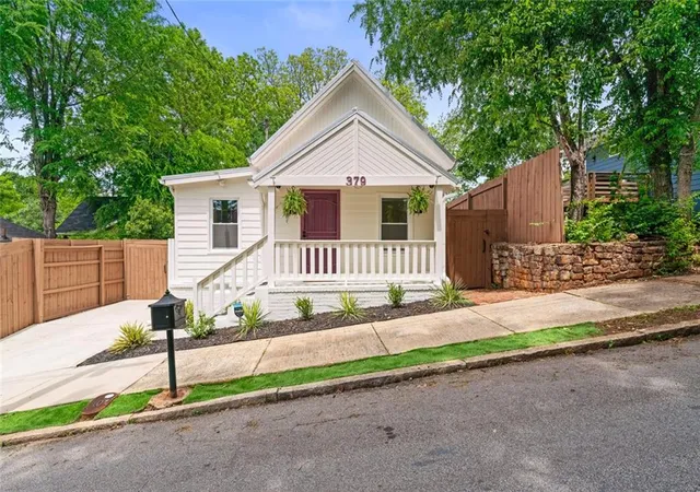 Photo 1 of Single family home for sale at 379 Mary St Sw, Atlanta, GA 30310 | MLS# 7856671 | Listing updated on 2026-10-22