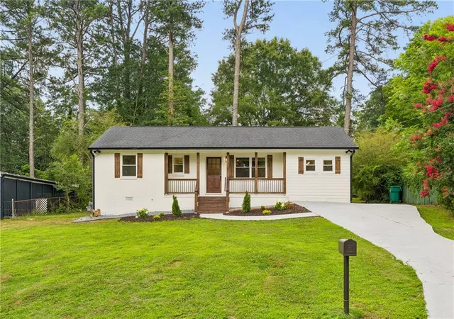 1st image of 2720 Sherwood Rd Se, Smyrna, GA 30082 | MLS# 7798407