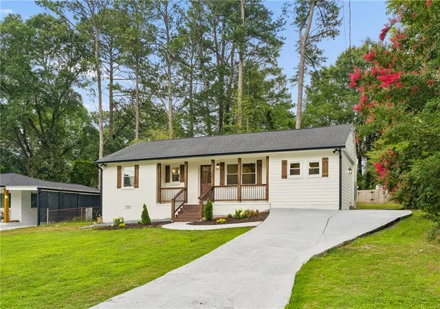 2nd image of 2720 Sherwood Rd Se, Smyrna, GA 30082 | MLS# 7798407