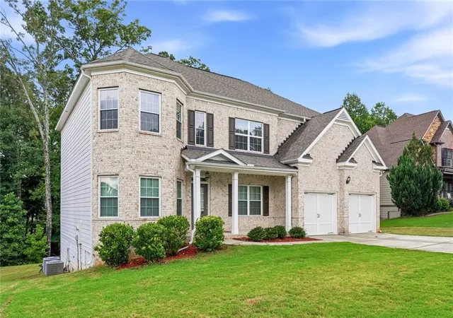 Photo 3 of Single family home for sale at 425 Wentworth Cir, Villa Rica, GA 30180 | MLS# 7805664 | Listing updated on 2026-09-11