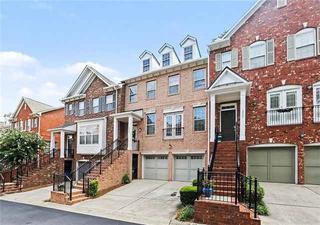 3rd image of 2669 Derby Walk Ne, Brookhaven, GA 30319 | MLS# 7815964