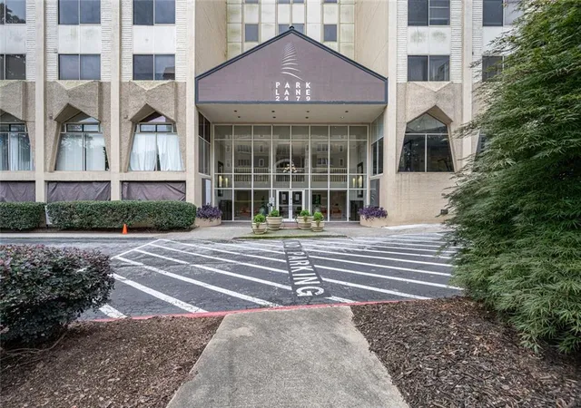 1st image of 2479 Peachtree Rd Ne #1808, Atlanta, GA 30305 | MLS# 7815296