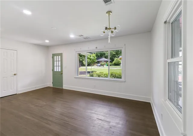 2nd image of 1707 Mckenzie Dr, Decatur, GA 30032 | MLS# 7813750