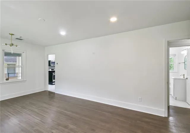 4th image of 1707 Mckenzie Dr, Decatur, GA 30032 | MLS# 7813750