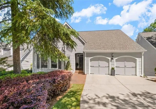 Homes for sale in Alpharetta, GA | 6430 Spinnaker Ln, Alpharetta, GA 30005 | MLS# 7757781