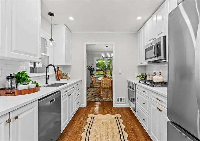 Photo 2 of Sale Pending at 2875 Greenbush Pl Ne, Atlanta, GA 30345 | MLS# 7827281 | Listing updated on 2026-09-12