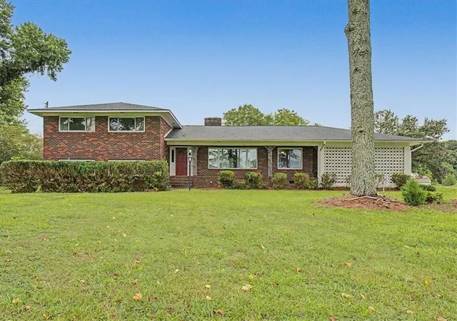 Homes for sale in Cedartown, GA | 1314 Cave Springs Rd, Cedartown, GA 30125 | MLS# 7792221