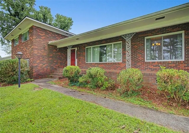 Homes for sale in Cedartown, GA | 1314 Cave Springs Rd, Cedartown, GA 30125 | MLS# 7792221